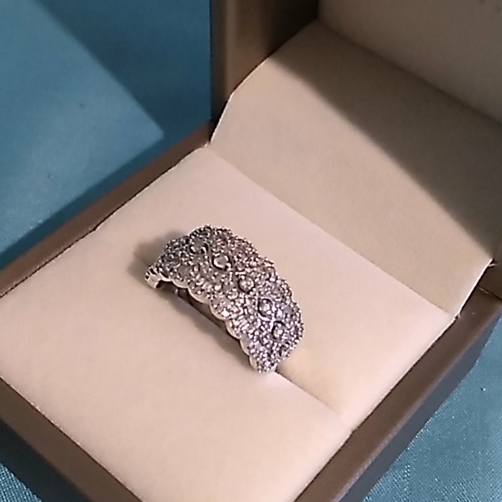 Vintage Style 10K WG 1.0ctw Diamond Ring - Picture 2 of 13